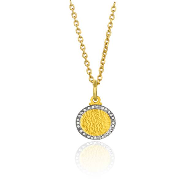 CHASE PENDANT