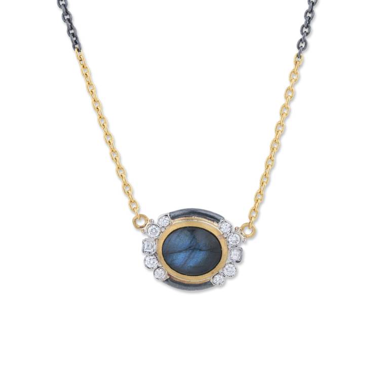 DECK NECKLACE