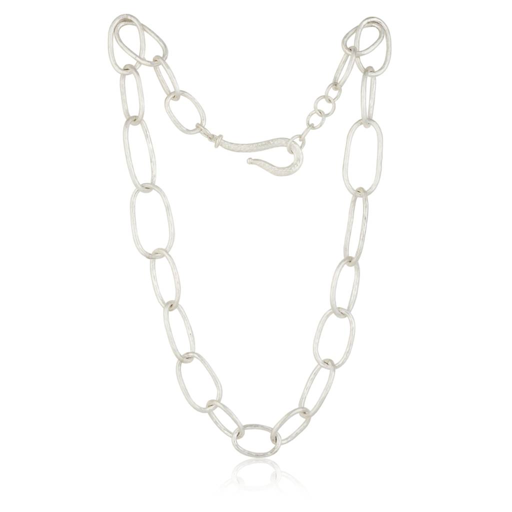 GRADUATED OVAL LINKS NECKLACE