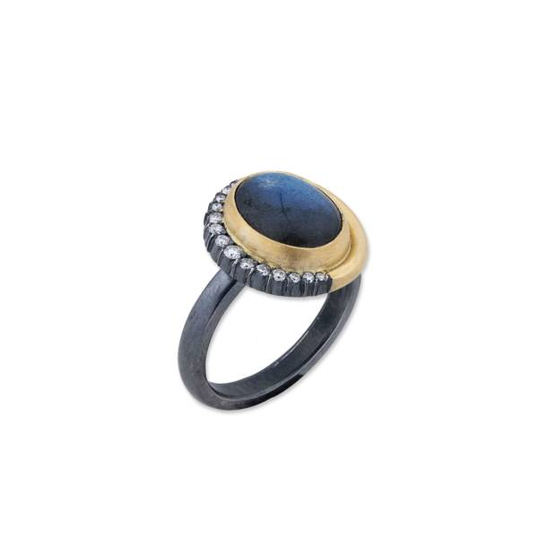 LUNA RING