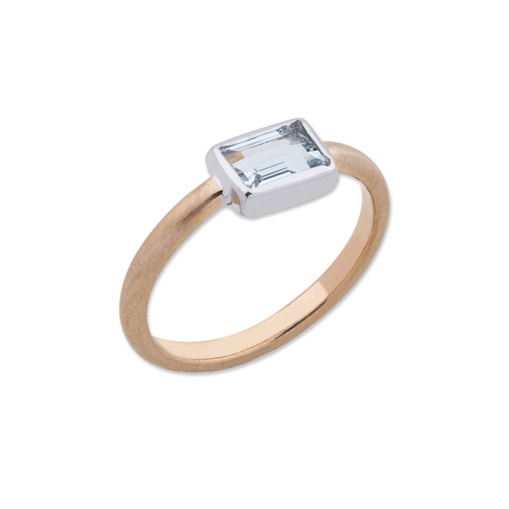 LOVE RING