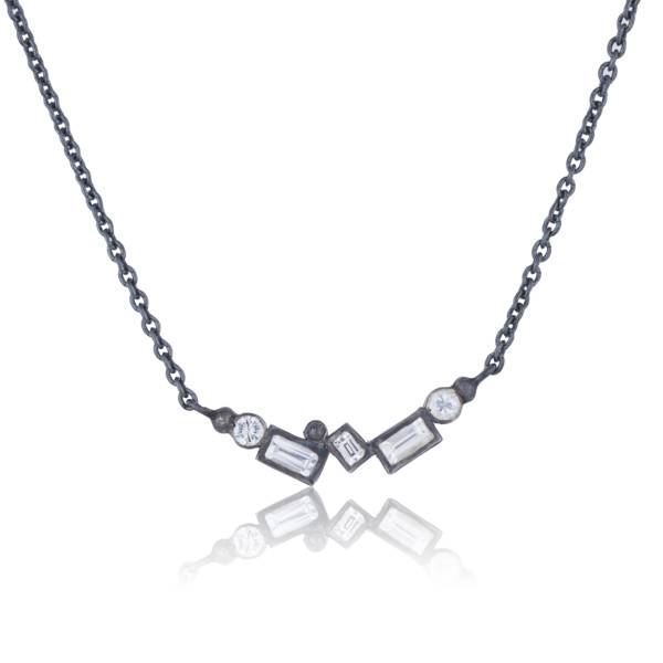 DYLAN BAGUETTE NECKLACE