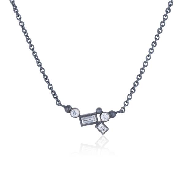 DYLAN BAGUETTE NECKLACE