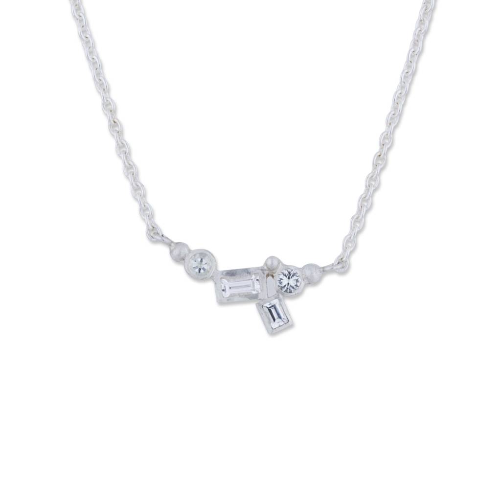 DYLAN BAGUETTE NECKLACE