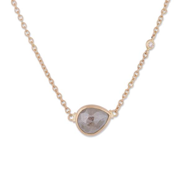SOLENE PEACH GLOW NECKLACE
