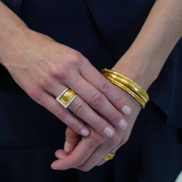 HAMMERED BANGLE - Image 2