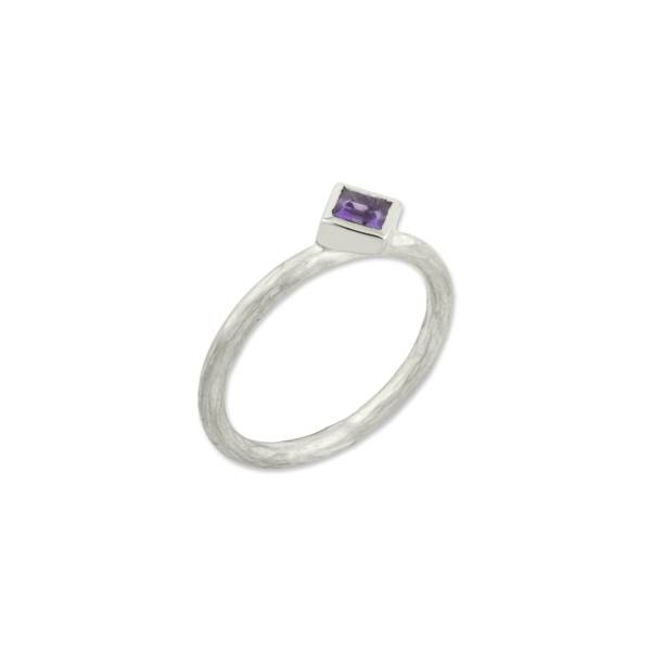 PRISMIC RING