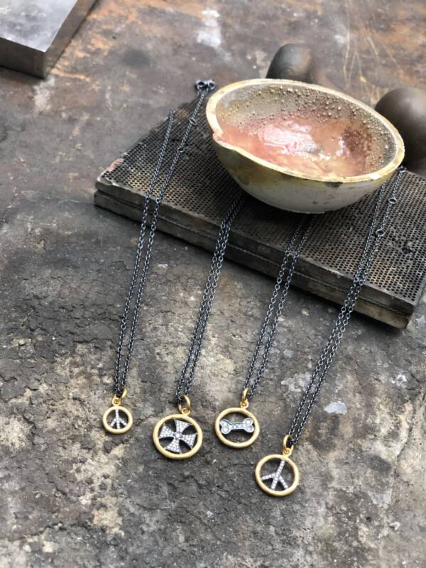 CIRCLE PENDANT - Image 3