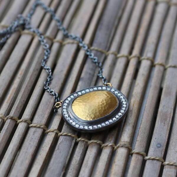 REFLECTIONS NECKLACE - Image 3