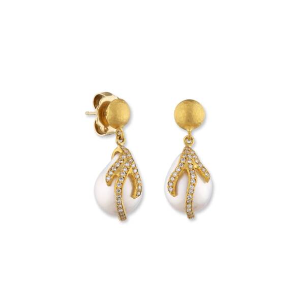 LYDiA EARRINGS