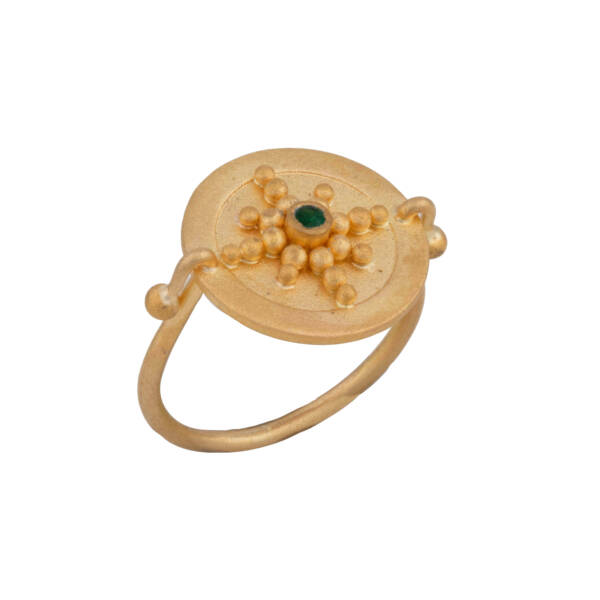 MEDALLION COMPASS RING, EMERALD