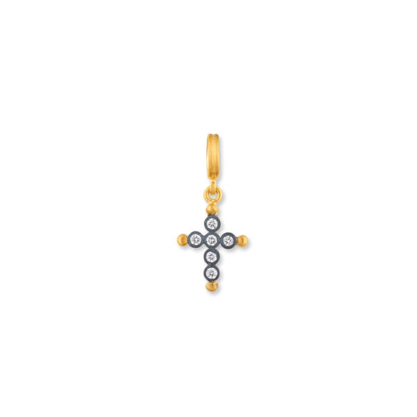 DYLAN CROSS SMALL PENDANT