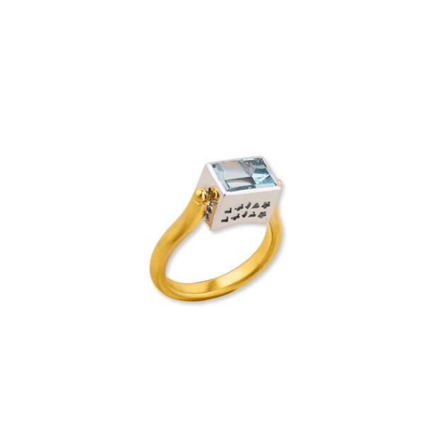 LOVE RING