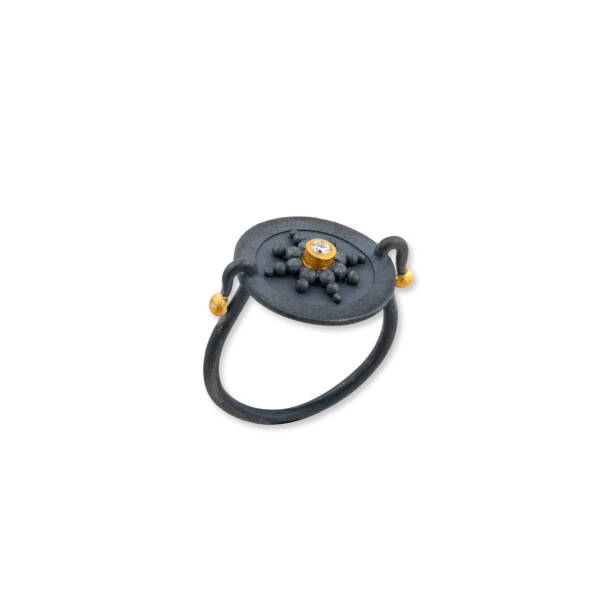 MEDALLION COMPASS RING, DIAMOND