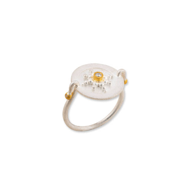 MEDALLION COMPASS RING, DIAMOND