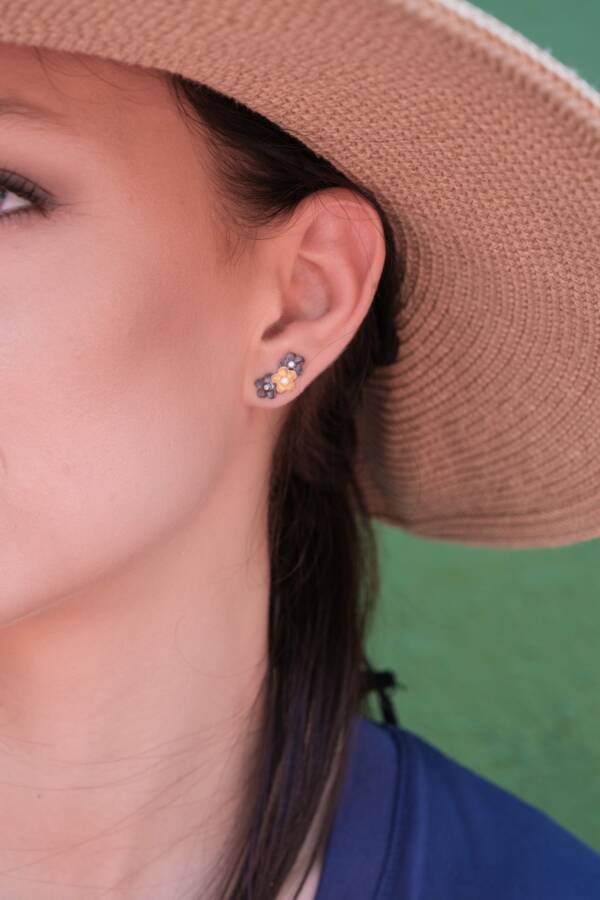 BUTTERCUP GOLD&OXI SMALL EARCLIMBERS/DIA - Image 2