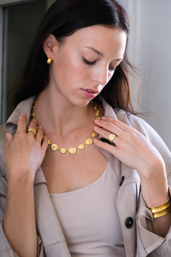 CACHET ALL GOLD RING W/DIAMONDS - Image 4