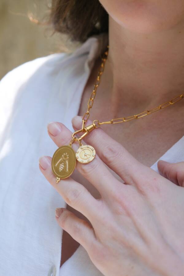 PEACE MEDALLION, DIAMONDS - Image 2