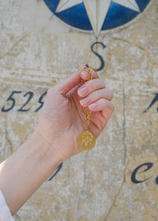 BEE OF EPHESUSMEDALLION  WITH DIAMONDS - Image 2