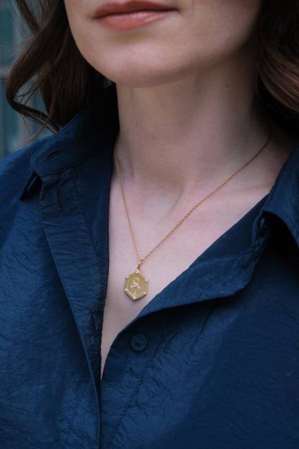 ANKH MEDALLION WITH DIAMONDS - Image 3