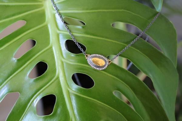 REFLECTION NECKLACE - Image 2