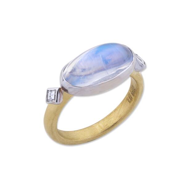 MOONDANCE RING