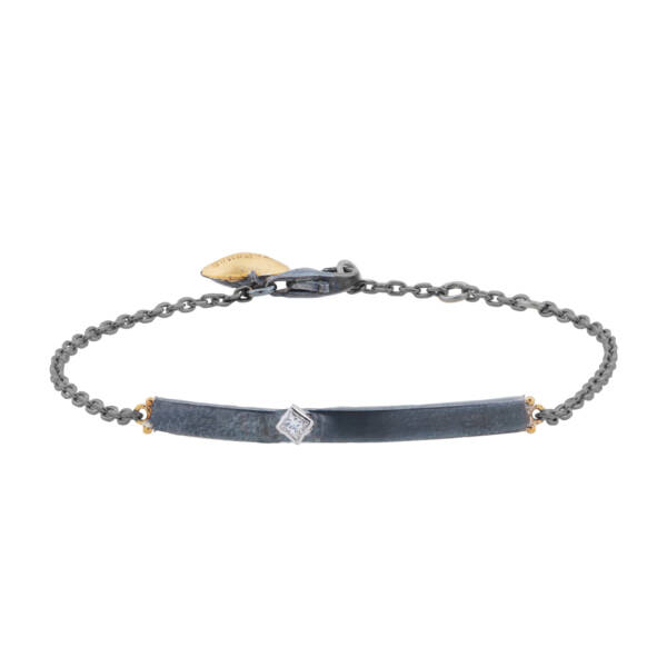 CHAINED BRACELET