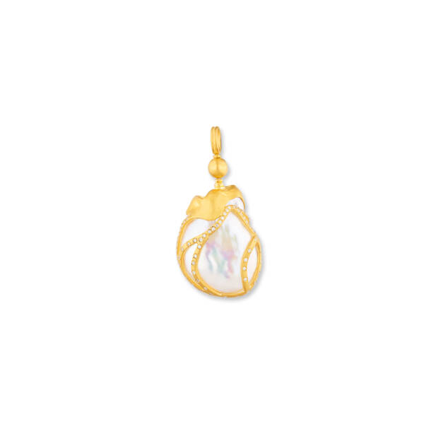 LYDIA FRESHWATER PEARL PENDANT