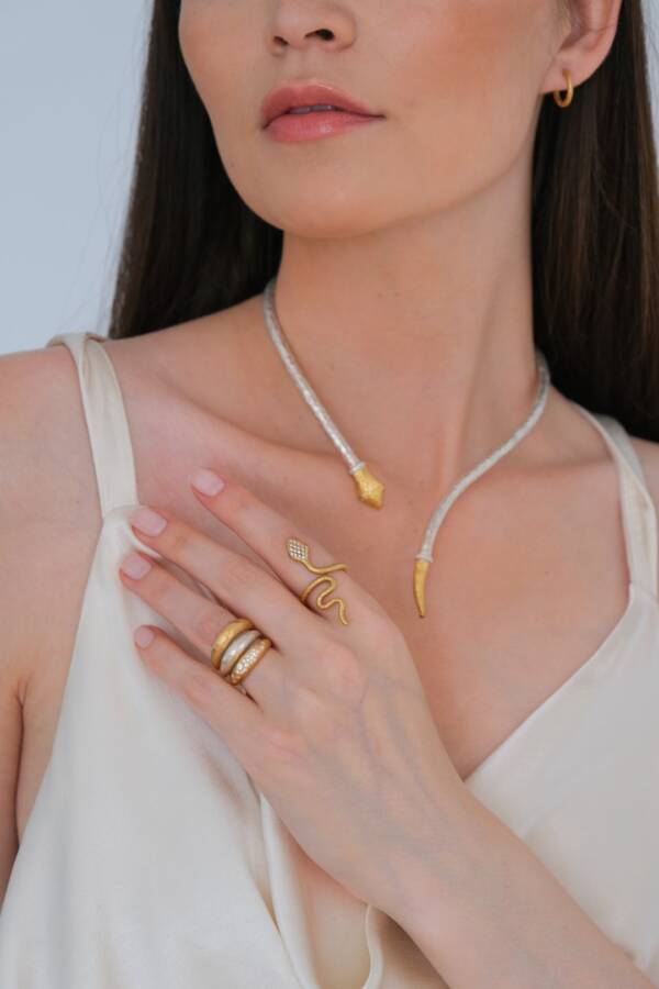 BOOGIE LINE ALL GOLD RING, DIAMONDS - Image 3