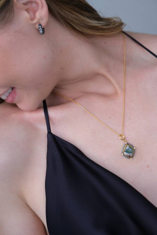 DIANA SEMI- CHUNKY HOOPS W/DIA - Image 3