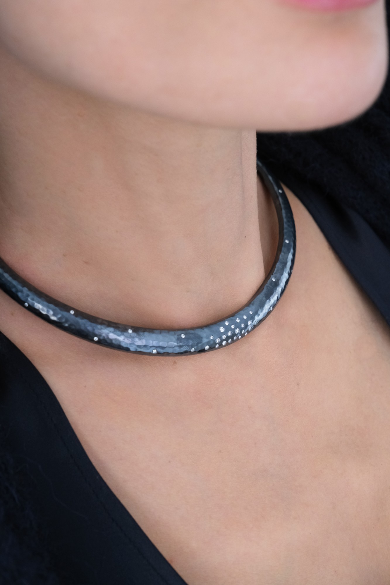 BOOGIE LINE NECKLACE - Image 3