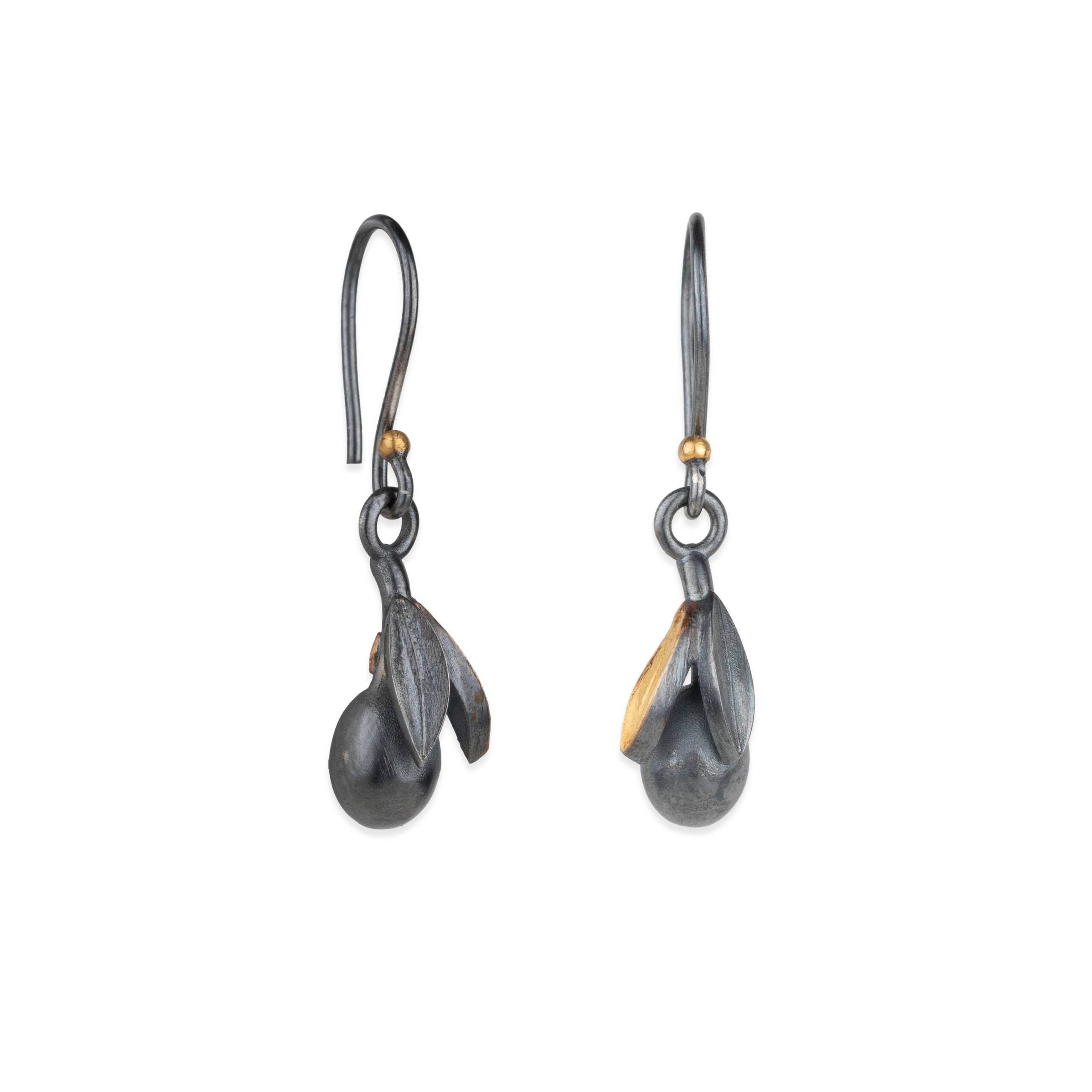 OLLIE 24K&OXI EARRINGS